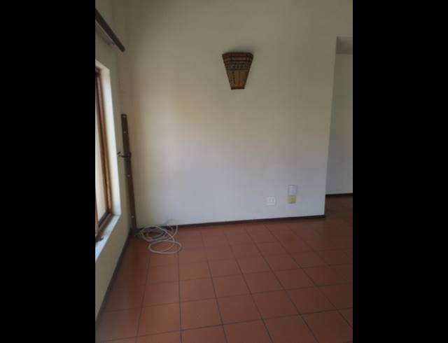 3 BEDROOM SECTIONAL TITLE RENTED IN JUKSKEI PARK